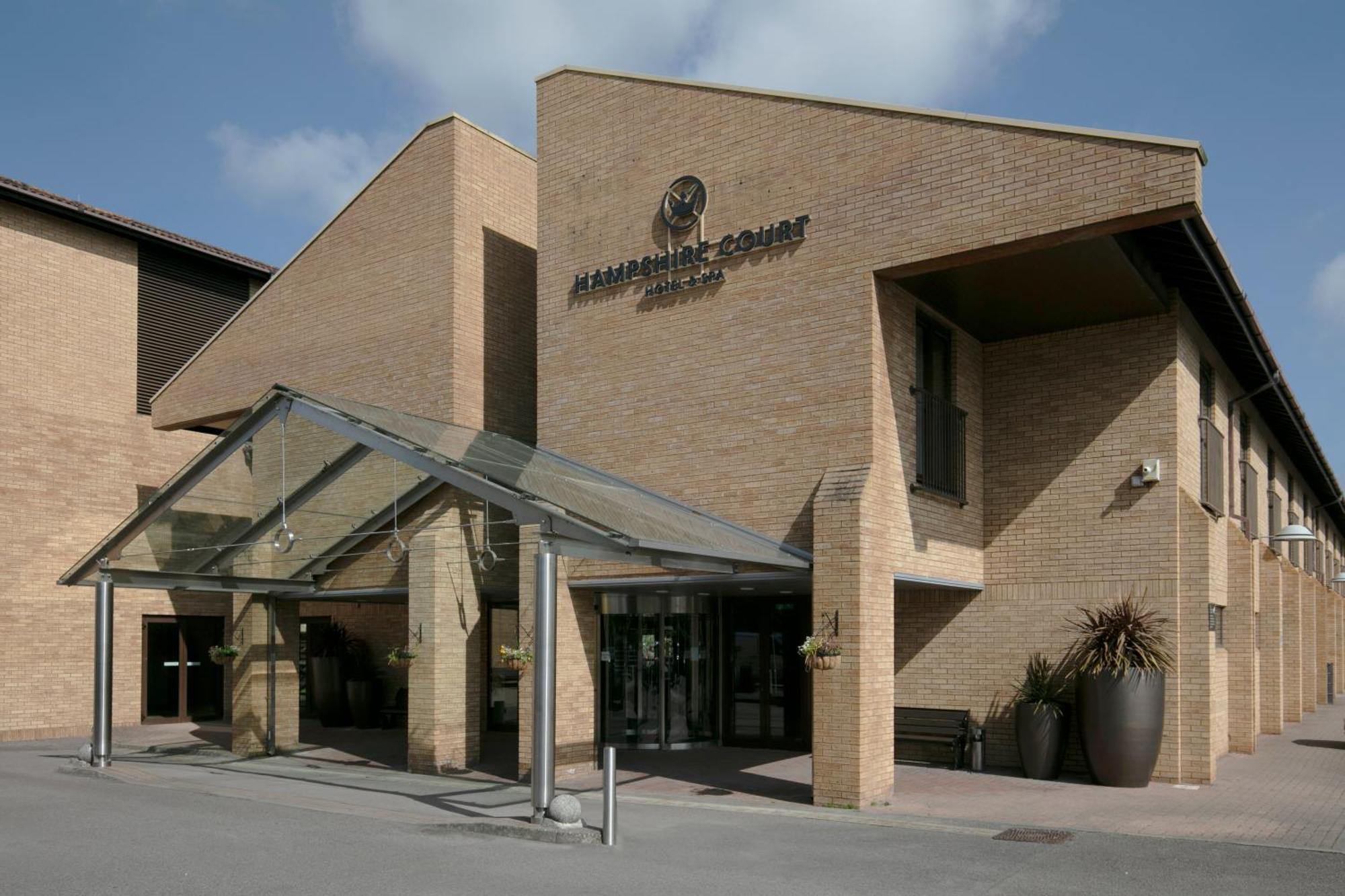 Hampshire Court Hotel & Spa Basingstoke Eksteriør bilde