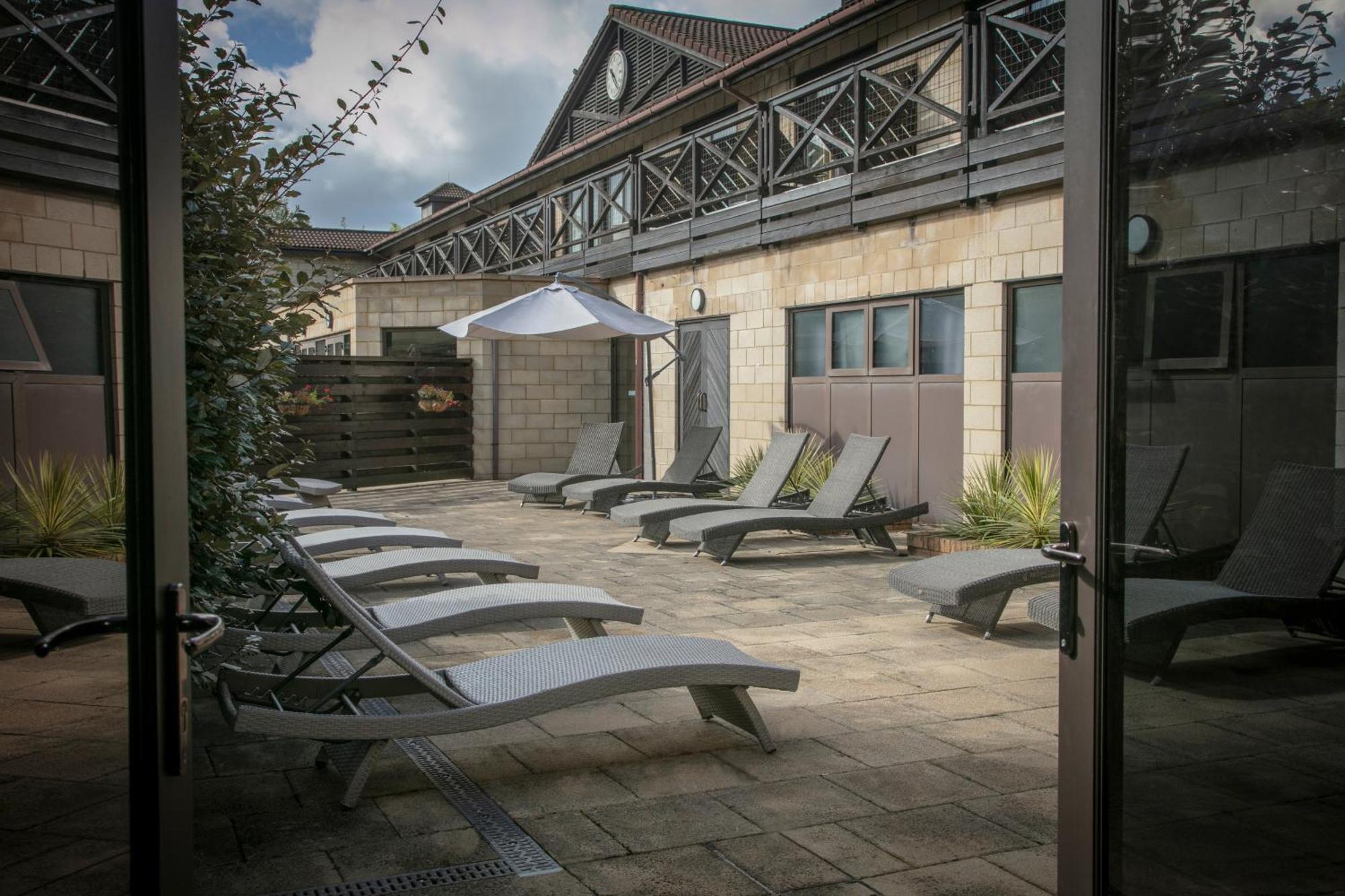 Hampshire Court Hotel & Spa Basingstoke Eksteriør bilde